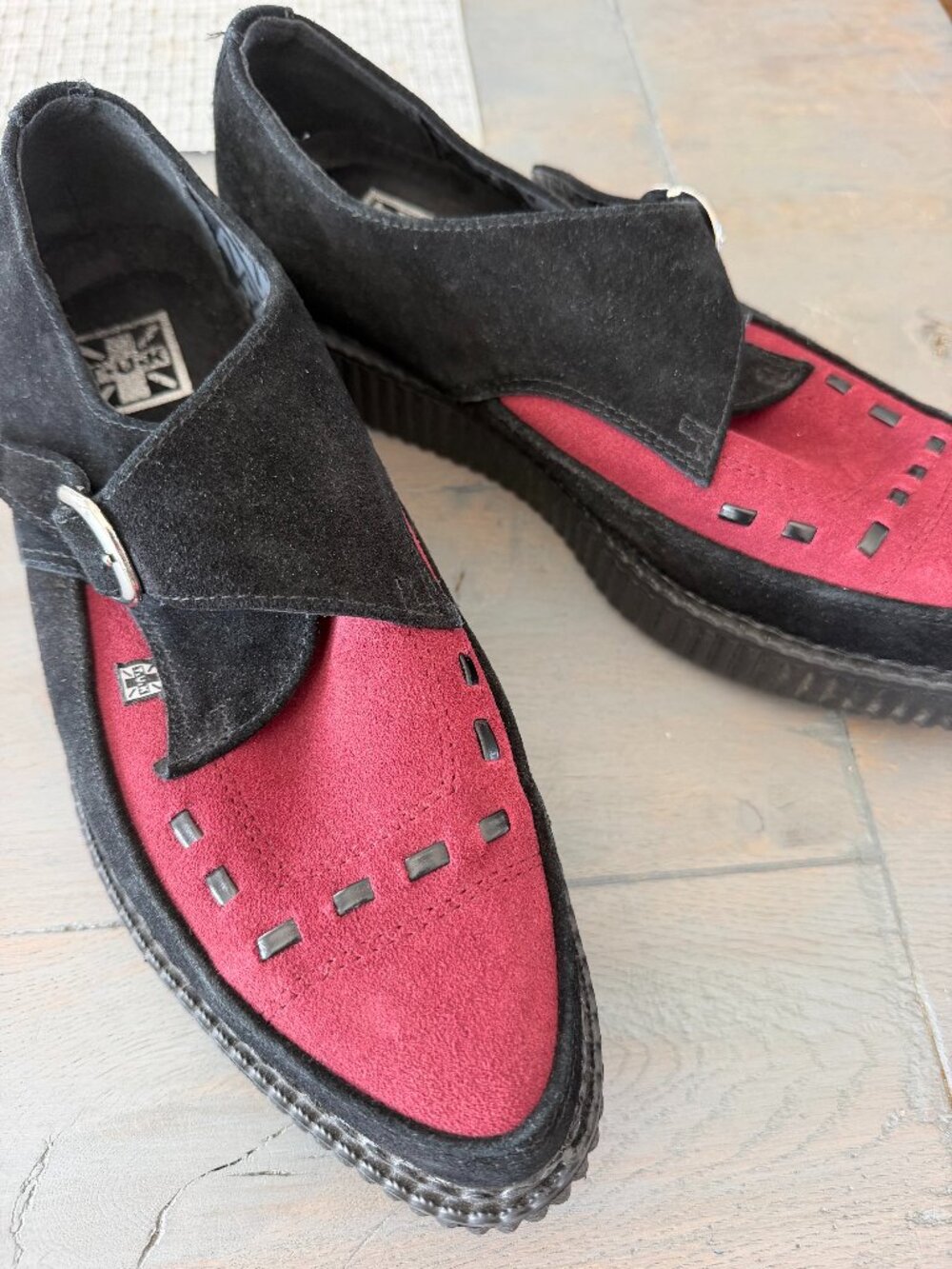 T.U.K. Mens Suede Two-Tone Black and Blood Red Pointed Creepers Size 10 EU Sz 43